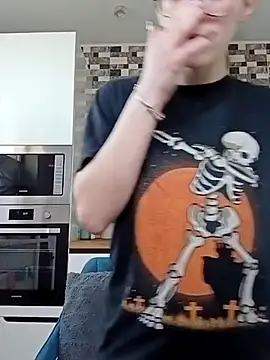 Snapshot of MartiniiSelenna chatting on March 2025 06:42:02 AM MartiniiSelenna online show from March 2025 06:42:02 AM