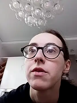 Snapshot of MartiniiSelenna chatting on March 2025 06:42:02 AM MartiniiSelenna online show from March 2025 06:42:02 AM