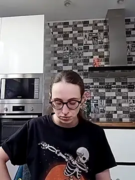 Snapshot of MartiniiSelenna chatting on March 2025 06:35:02 AM MartiniiSelenna online show from March 2025 06:35:02 AM