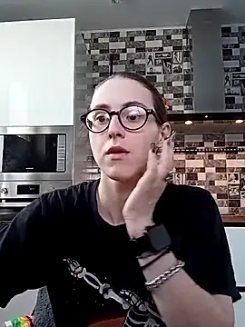 Snapshot of MartiniiSelenna chatting on March 2025 06:47:02 AM MartiniiSelenna online show from March 2025 06:47:02 AM