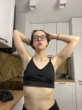 Snapshot of MartiniiSelenna chatting on September 2025 05:44:01 AM MartiniiSelenna online show from September 2025 05:44:01 AM