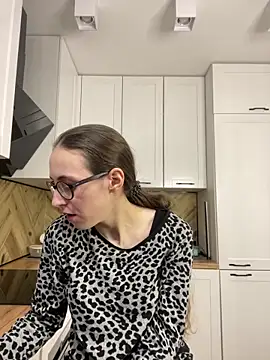 Snapshot of MartiniiSelenna chatting on September 2025 05:34:02 AM MartiniiSelenna online show from September 2025 05:34:02 AM