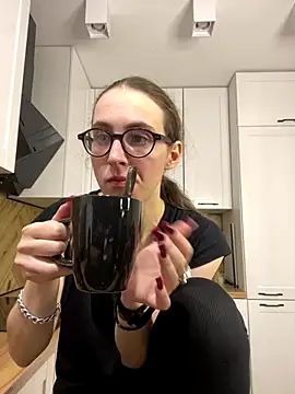 Snapshot of MartiniiSelenna chatting on October 2025 05:49:02 AM MartiniiSelenna online show from October 2025 05:49:02 AM