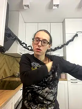 Snapshot of MartiniiSelenna chatting on October 2025 05:48:02 AM MartiniiSelenna online show from October 2025 05:48:02 AM