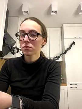 Snapshot of MartiniiSelenna chatting on October 2025 06:48:01 AM MartiniiSelenna online show from October 2025 06:48:01 AM