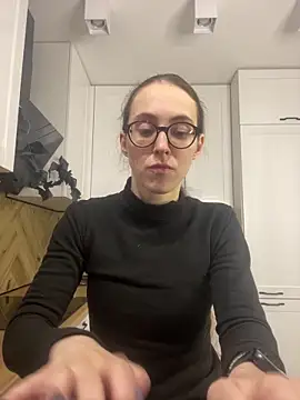 Snapshot of MartiniiSelenna chatting on November 2025 06:37:02 AM MartiniiSelenna online show from November 2025 06:37:02 AM