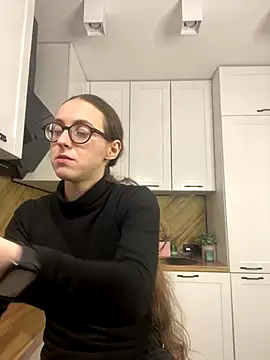 Snapshot of MartiniiSelenna chatting on November 2025 06:45:01 AM MartiniiSelenna online show from November 2025 06:45:01 AM