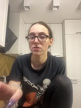 Snapshot of MartiniiSelenna chatting on November 2025 06:55:01 AM MartiniiSelenna online show from November 2025 06:55:01 AM