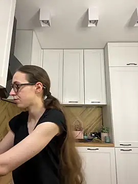 Snapshot of MartiniiSelenna chatting on November 2025 06:46:02 AM MartiniiSelenna online show from November 2025 06:46:02 AM