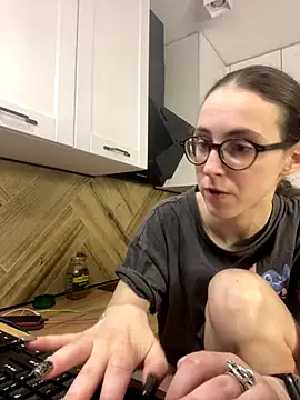 Snapshot of MartiniiSelenna chatting on November 2025 06:38:02 AM MartiniiSelenna online show from November 2025 06:38:02 AM