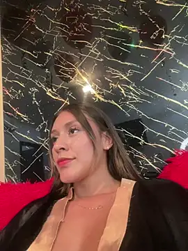 Snapshot of Rose-euphoria chatting on January 2025 07:29:02 PM Rose-euphoria online show from January 2025 07:29:02 PM