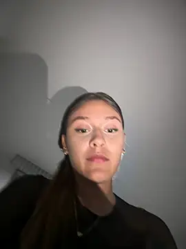 Snapshot of Rose-euphoria chatting on March 2025 02:37:02 AM Rose-euphoria online show from March 2025 02:37:02 AM