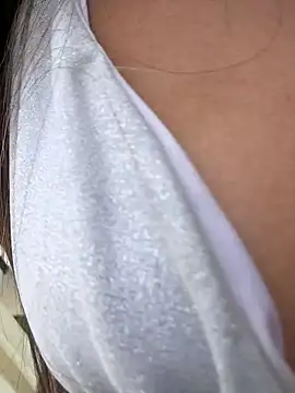 Snapshot of Rose-euphoria chatting on October 2025 01:50:02 PM Rose-euphoria online show from October 2025 01:50:02 PM