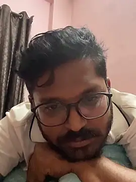 Snapshot of Yours_Teluguboii chatting on November 2025 05:58:02 PM Yours Teluguboii online show from November 2025 05:58:02 PM