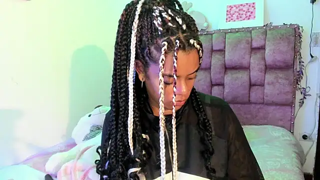 ladyrd1 online show from March 2025 06:37:02 AM