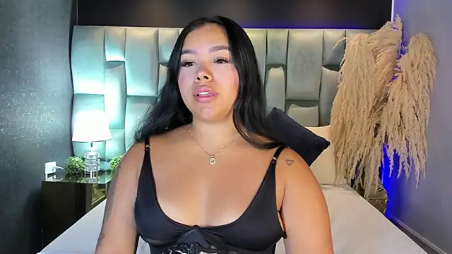Snapshot of MarianaGarciaa__ chatting on April 2026 07:21:02 PM MarianaGarciaa online show from April 2026 07:21:02 PM
