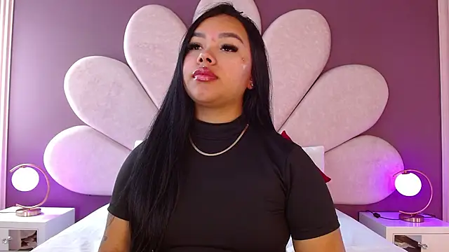 Snapshot of MarianaGarciaa__ chatting on May 2026 07:19:01 PM MarianaGarciaa online show from May 2026 07:19:01 PM