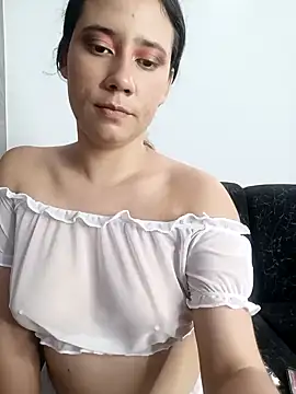 Snapshot of lovely_kitt chatting on February 2025 10:00:01 PM lovely kitt online show from February 2025 10:00:01 PM