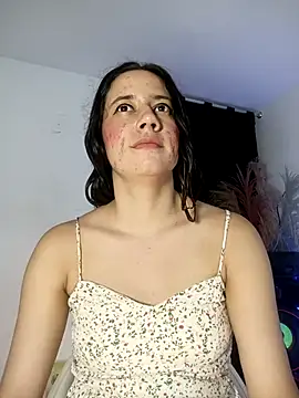 Snapshot of lovely_kitt chatting on October 2025 01:04:02 AM lovely kitt online show from October 2025 01:04:02 AM