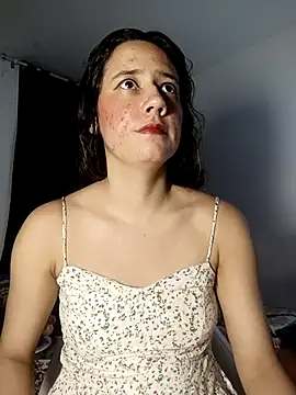 Snapshot of lovely_kitt chatting on October 2025 01:39:02 AM lovely kitt online show from October 2025 01:39:02 AM