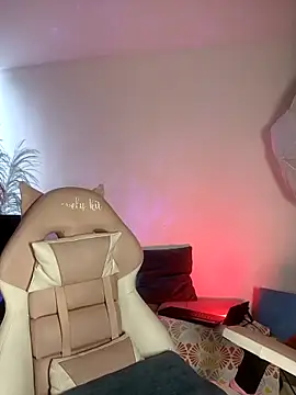 Snapshot of lovely_kitt chatting on October 2025 08:42:01 PM lovely kitt online show from October 2025 08:42:01 PM