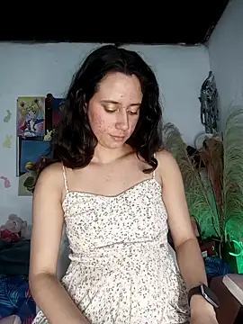 lovely kitt online show from April 2026 02:25:02 AM