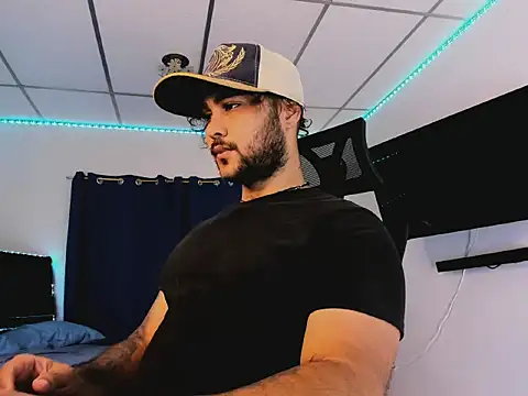 Sebas-hott online show from December 2025 10:04:02 PM