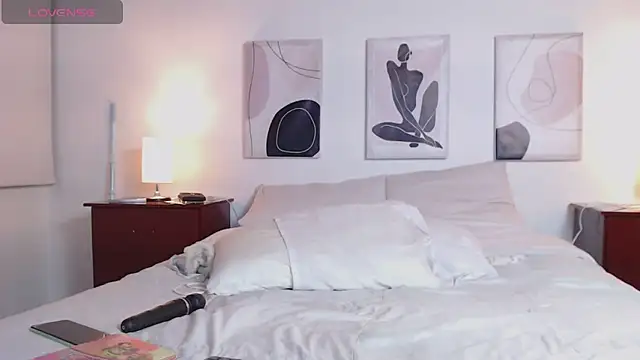 Lucy joi online show from February 2025 05:52:01 AM