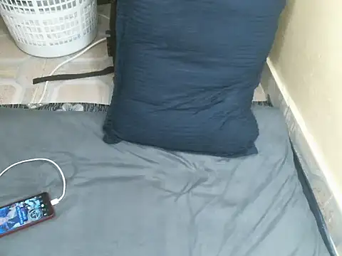 centzSexy online show from April 2026 01:41:02 PM