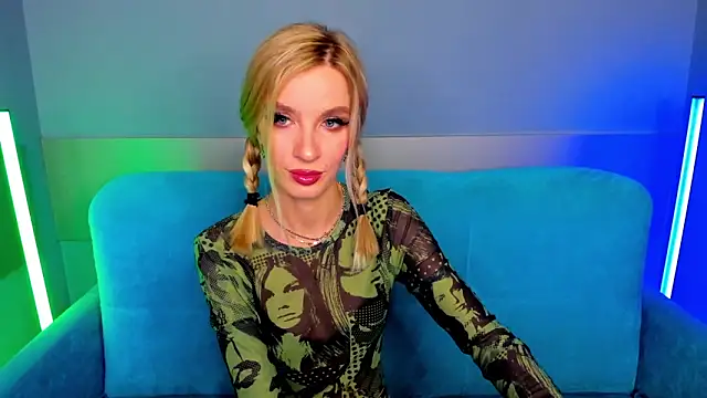 AlinaLovelyX online show from March 2025 01:21:01 AM