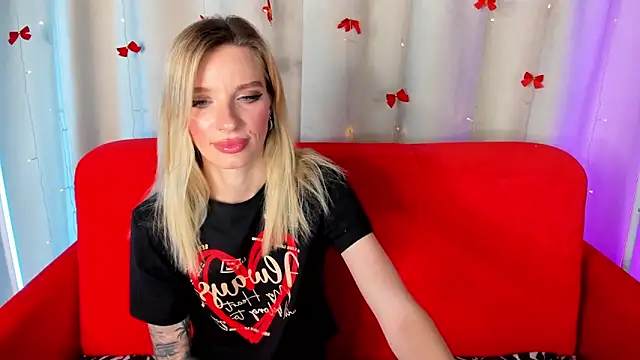 AlinaLovelyX online show from June 2026 01:07:02 AM