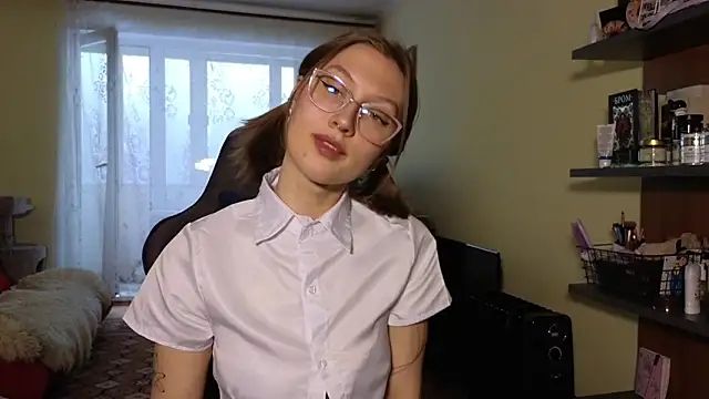 Snapshot of MalvinaBlum chatting on December 2024 06:11:02 AM MalvinaBlum online show from December 2024 06:11:02 AM