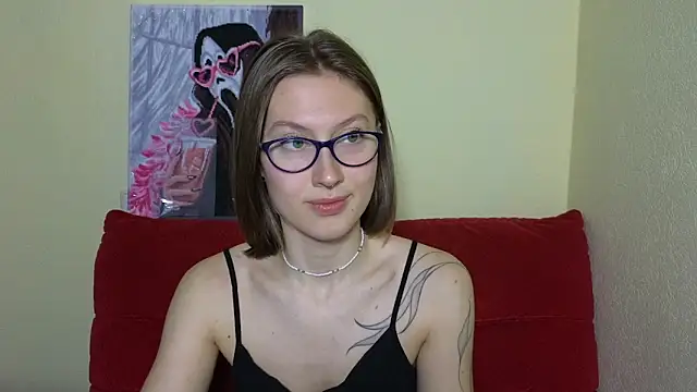 Snapshot of MalvinaBlum chatting on December 2024 02:15:02 AM MalvinaBlum online show from December 2024 02:15:02 AM