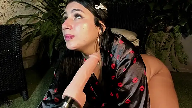Snapshot of sabrinamilani chatting on January 2025 06:17:01 AM sabrinamilani online show from January 2025 06:17:01 AM