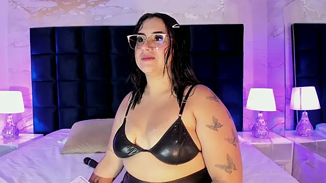 sabrinamilani online show from September 2025 03:55:02 AM