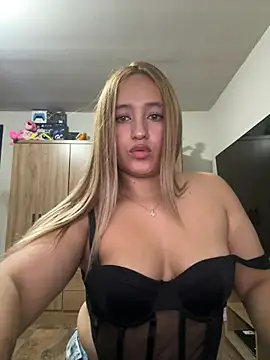 Snapshot of ema_tayy chatting on March 2026 10:48:01 PM ema tayy online show from March 2026 10:48:01 PM