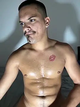 HotBeastBoy online show from December 2024 01:25:02 AM