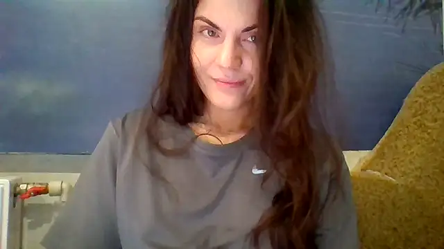 Snapshot of AliceTailor chatting on November 2025 04:44:02 AM AliceTailor online show from November 2025 04:44:02 AM