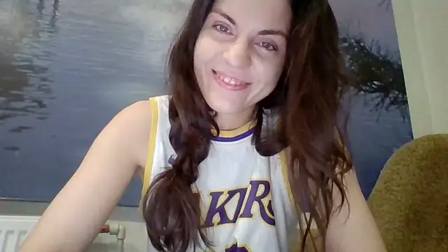 Snapshot of AliceTailor chatting on November 2025 09:24:02 PM AliceTailor online show from November 2025 09:24:02 PM