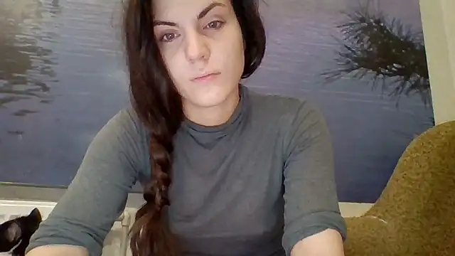 Snapshot of AliceTailor chatting on November 2025 10:37:01 AM AliceTailor online show from November 2025 10:37:01 AM