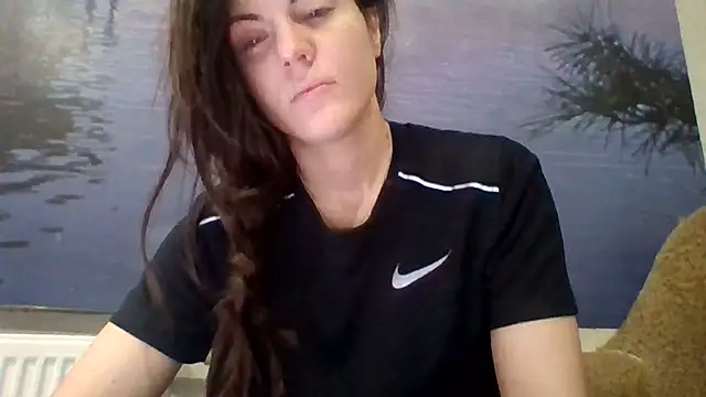 Snapshot of AliceTailor chatting on November 2025 02:39:02 PM AliceTailor online show from November 2025 02:39:02 PM