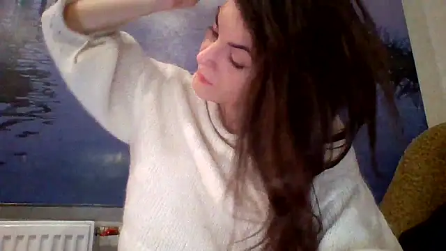 Snapshot of AliceTailor chatting on February 2026 11:34:02 PM AliceTailor online show from February 2026 11:34:02 PM