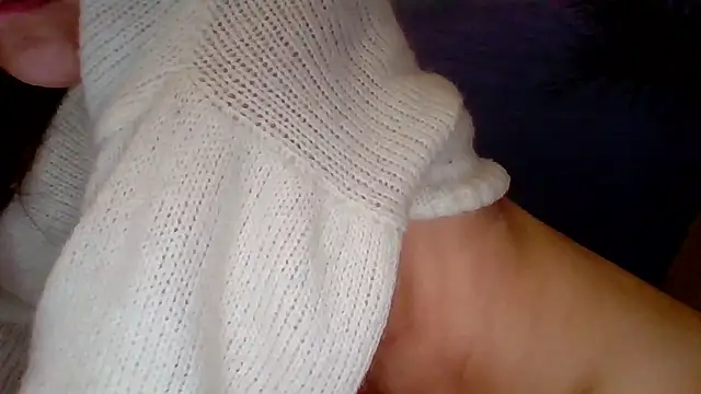 Snapshot of AliceTailor chatting on March 2026 09:50:01 AM AliceTailor online show from March 2026 09:50:01 AM