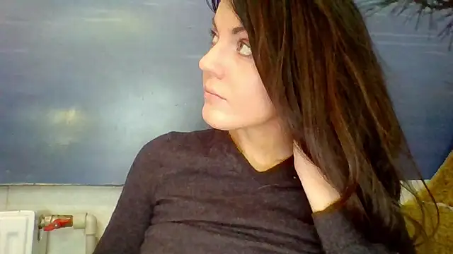 Snapshot of AliceTailor chatting on March 2026 09:31:02 AM AliceTailor online show from March 2026 09:31:02 AM