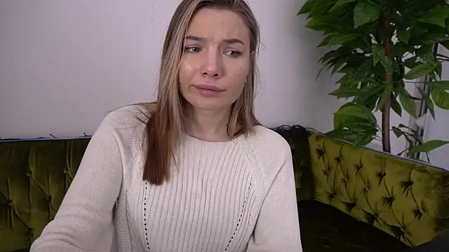 IceDanielles online show from January 2025 02:11:01 PM