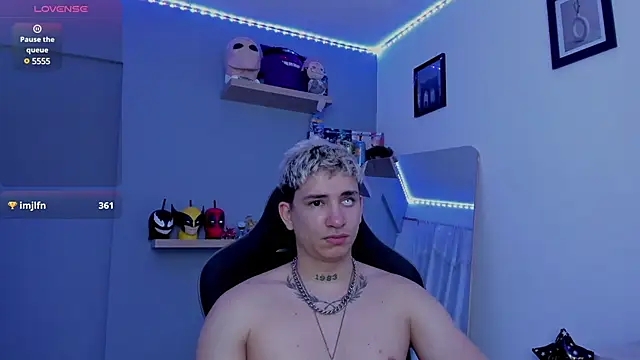 Snapshot of SebasFallon chatting on March 2025 11:25:01 PM SebasFallon online show from March 2025 11:25:01 PM