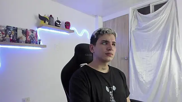 Snapshot of SebasFallon chatting on November 2025 05:51:02 AM SebasFallon online show from November 2025 05:51:02 AM