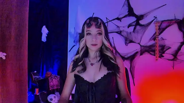 penny sweett  online show from October 2025 12:23:01 AM