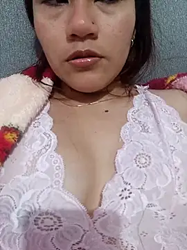 Snapshot of ZUCAAT chatting on November 2025 03:59:02 AM ZUCAAT online show from November 2025 03:59:02 AM