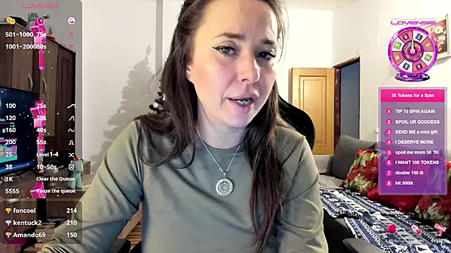 Snapshot of PlayfulGoddess chatting on February 2025 06:17:02 PM PlayfulGoddess online show from February 2025 06:17:02 PM